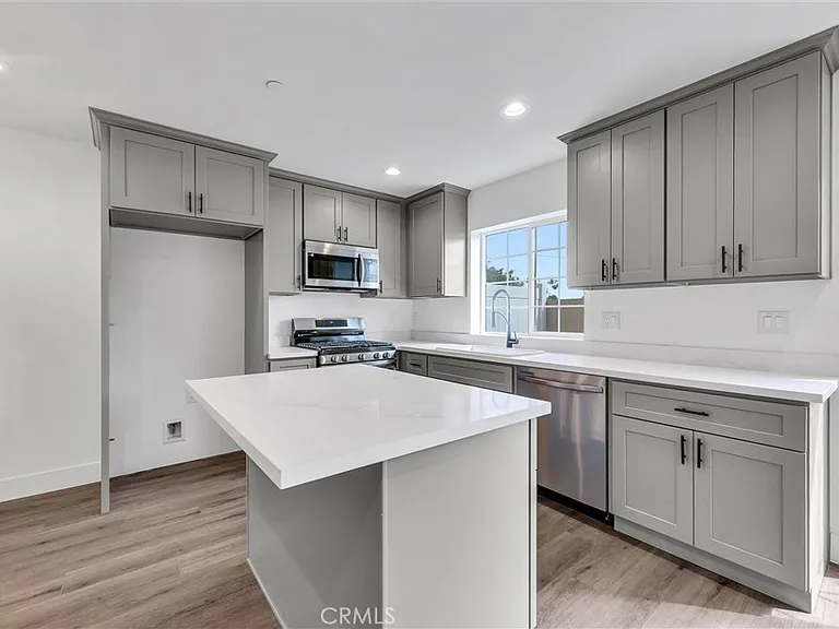 16385 Valencia Ave #3 — Photo 6