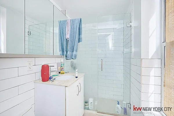 Rented by Keller Williams NYC | media 52
