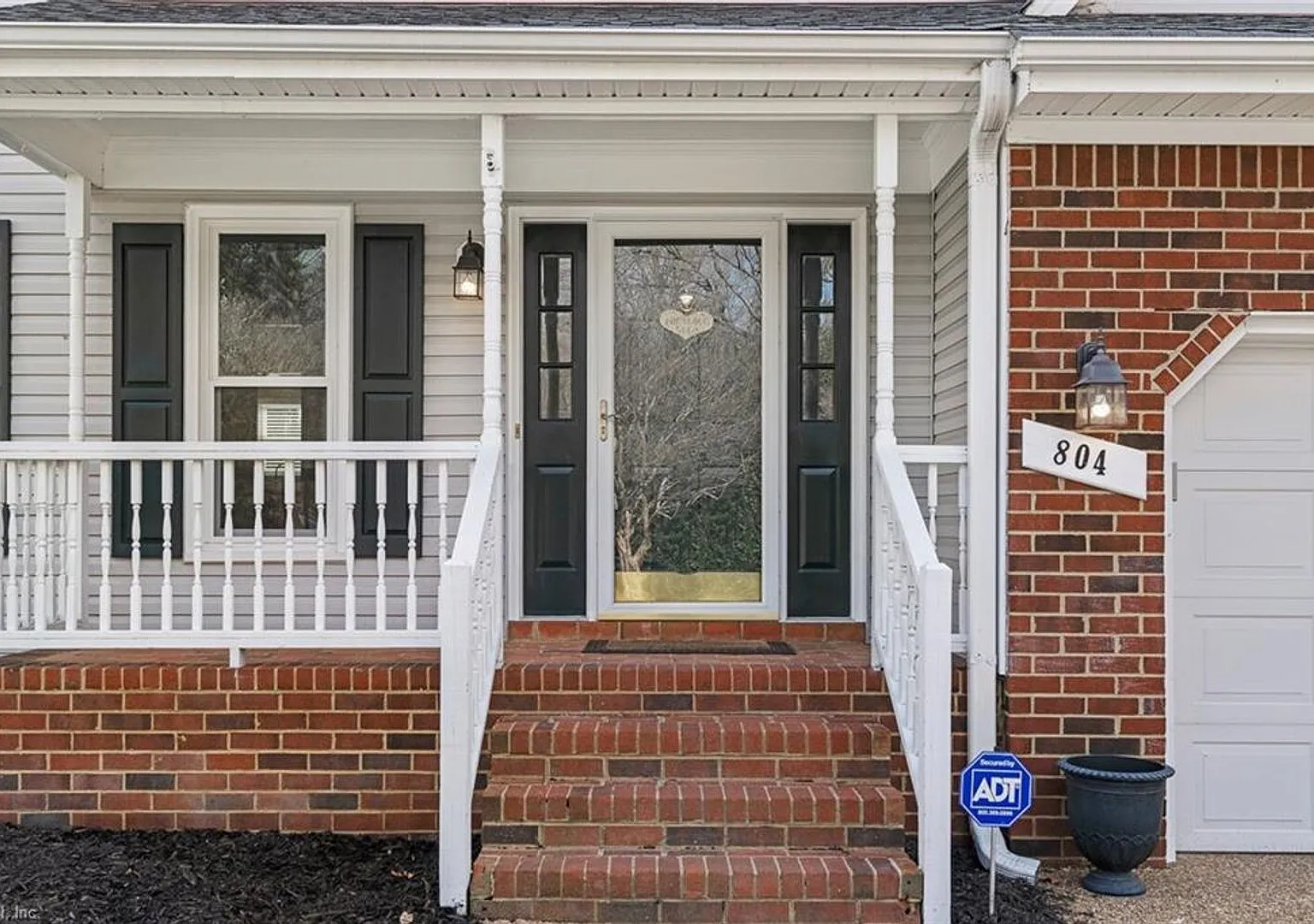 804 Lancaster Lane — Photo 3