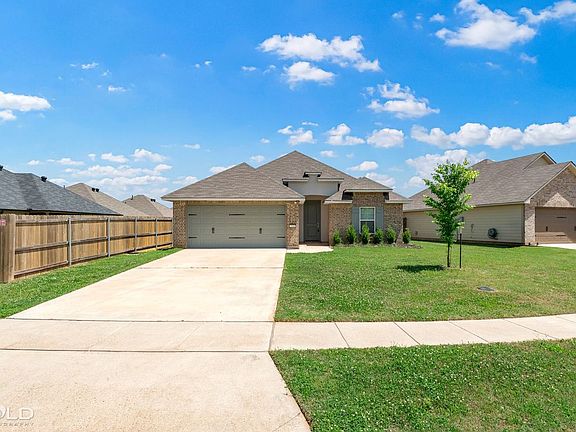 3rd image of 3348 Grand Lake Dr