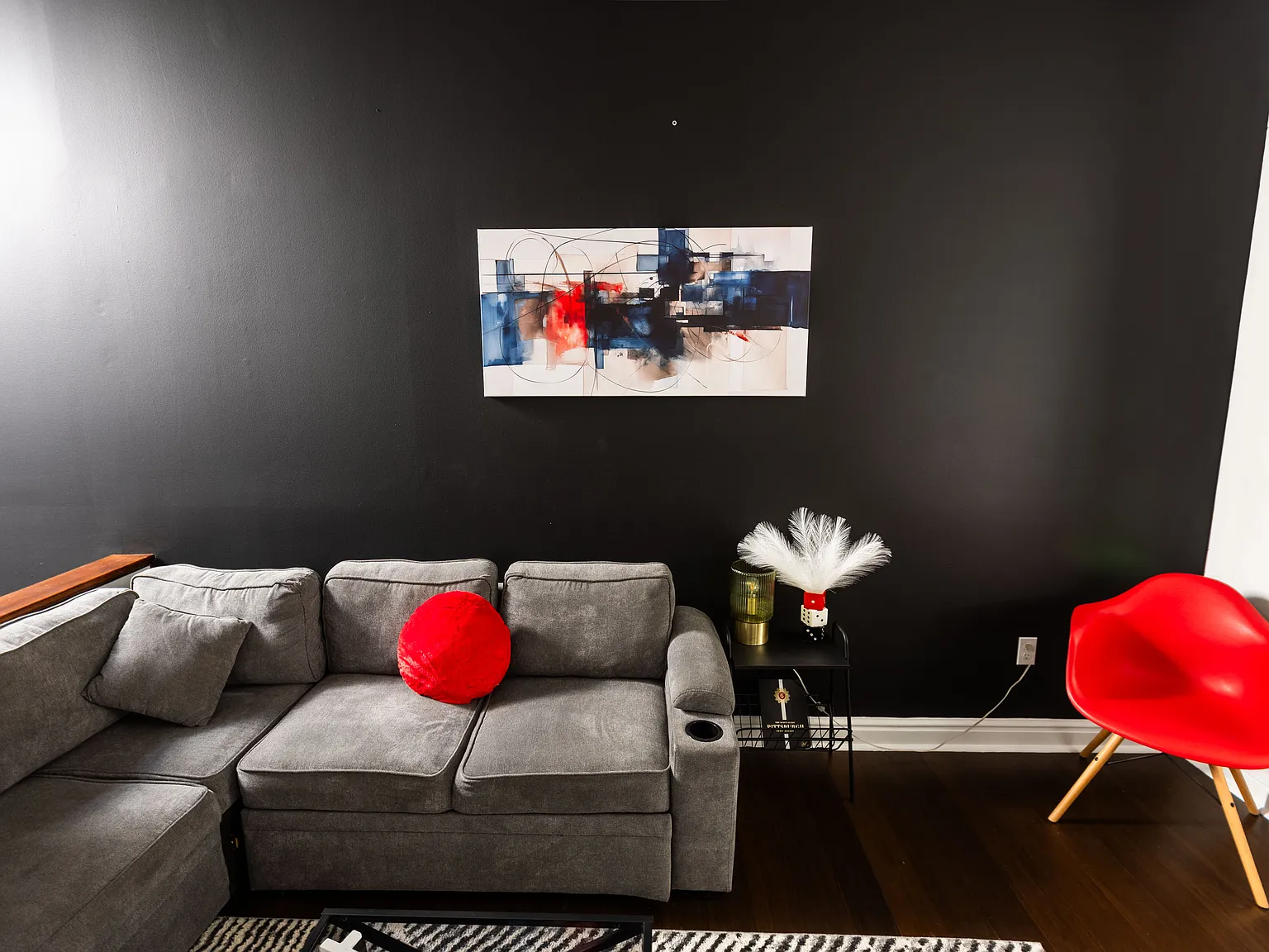 1 bed, 1000 sqft, $1,295 — Photo 3
