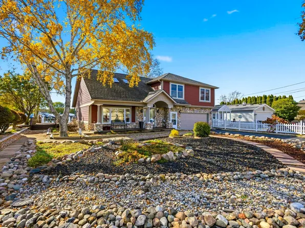 45465 Teal Ct, Chesterfield, MI 48047