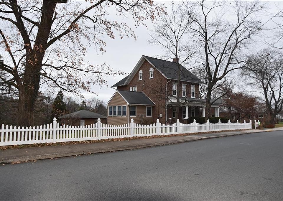 260 Locust St, Coopersburg, PA 18036 Zillow