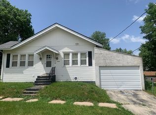 1925 W Jefferson St, Rockford, IL 61101