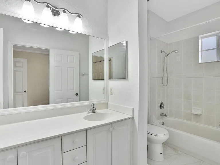 6527 Catalina Ln — Photo 23