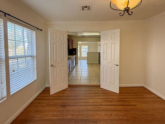 5th image of 2341 NW 37th St