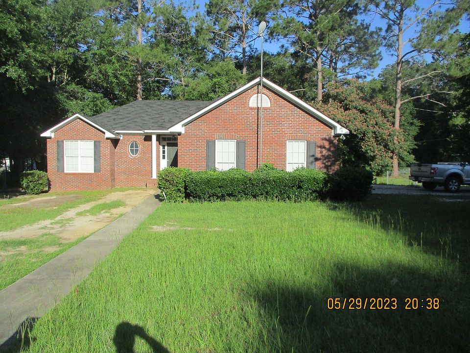 1st image of 100 Leighton Dr