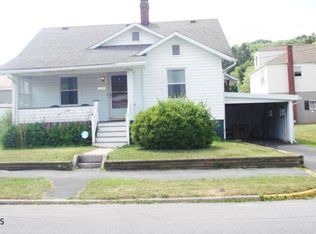 1857 Adams Ave, Tyrone, PA
