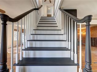 172 Cook Ln, Beacon Falls, CT 06403