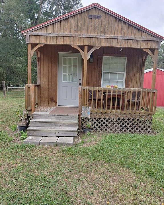 1st image of 25303 Helms Dr