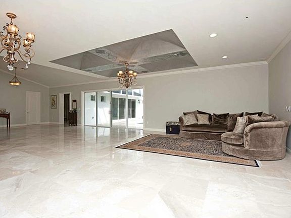 5th image of 1922 Arbor Park Dr
