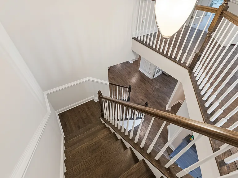 512 Quarry Point Rd — Photo 41
