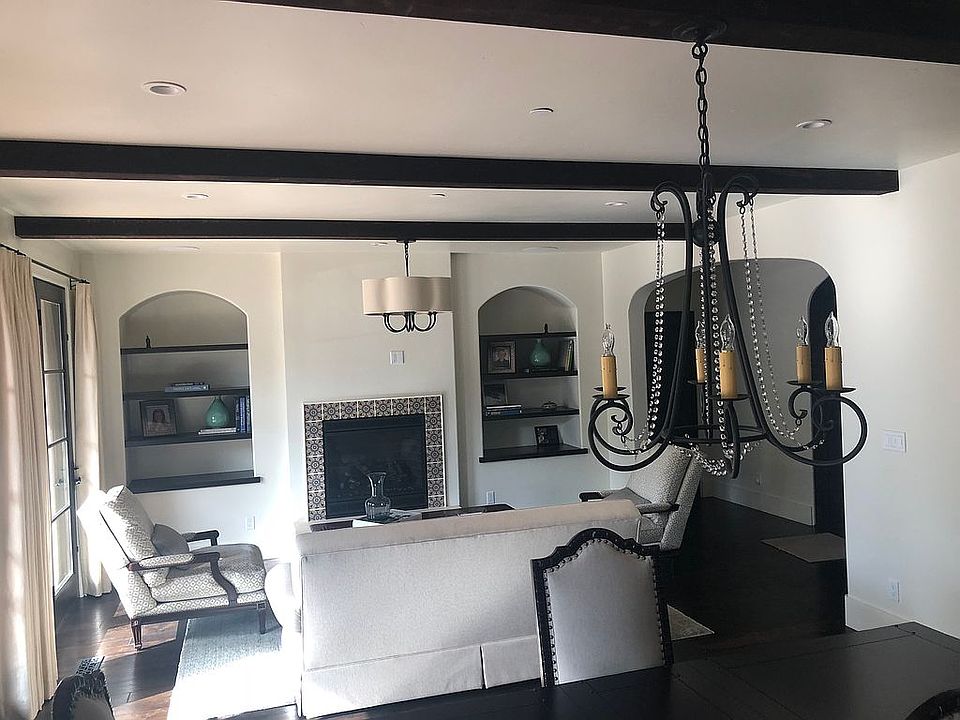 1st image of 855 Chimalus Dr