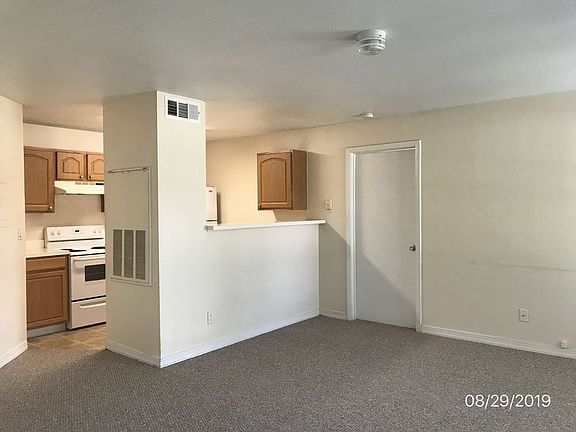 4th image of 4716 Walden Cir #17