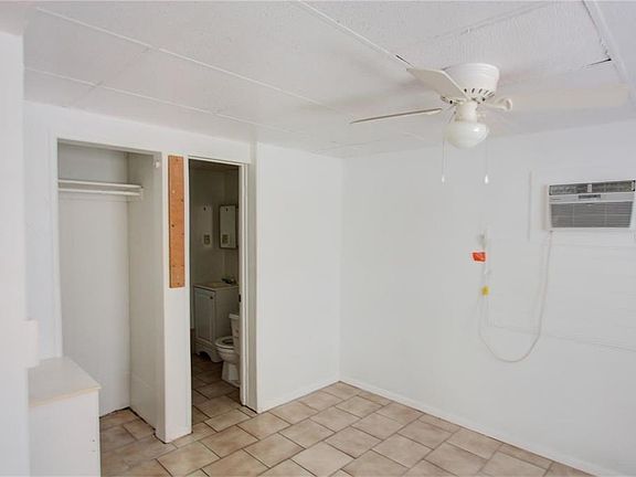 5th image of 615 Shore Rd APT 4