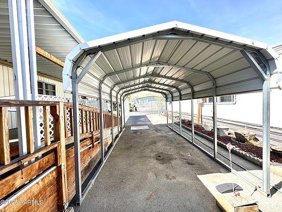 3rd image of 1011 N 34th Ave Unit 39