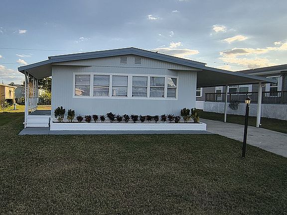 2nd image of 1505 Caribbean Rd