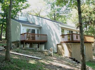 642 Kays Point Rd, Lake Ozark, MO 65049