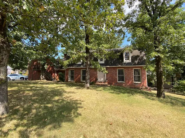 2400 Justin Matthews Dr, North Little Rock, AR 72116