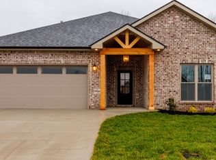 813 Brown Swiss Ct, Clarksville, TN 37043
