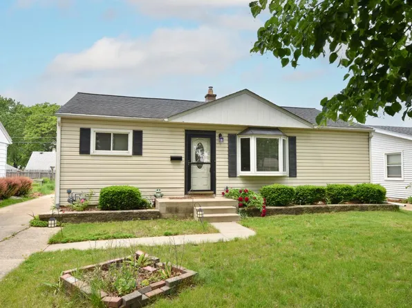 735 South 110th STREET, West Allis, WI 53214