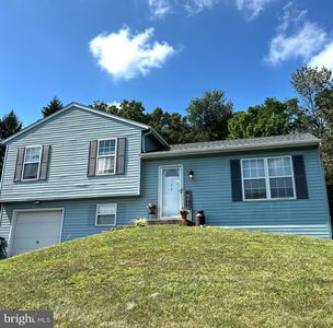 126 W Brookfield Dr, Lebanon, PA, 17046