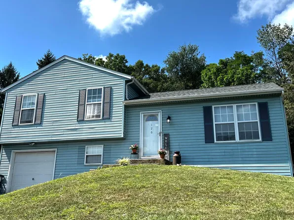 126 W Brookfield Dr, Lebanon, PA 17046