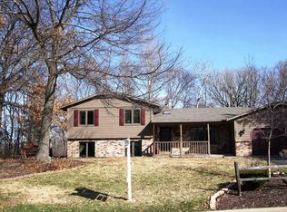 1671 Mallard Dr, Eagan, MN 55122