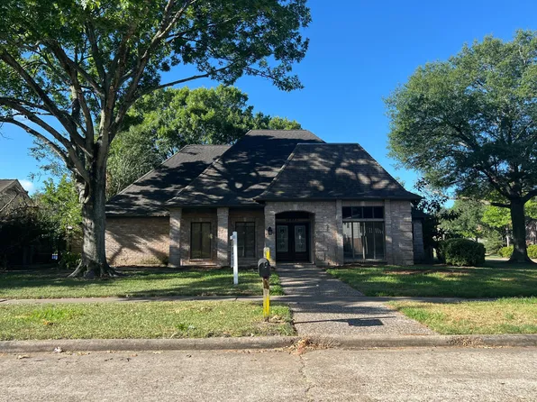 18031 Oak Hampton Dr, Houston, TX 77084