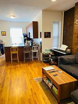 Rented by Bank Neary | media 56