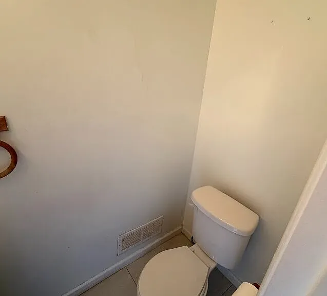37 Bristol Ct — Photo 9