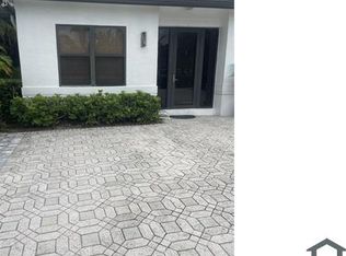 8691 Man O War Rd, Palm Beach Gardens, FL 33418