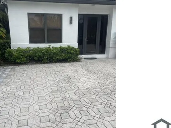 8691 Man O War Rd, Palm Beach Gardens, FL 33418