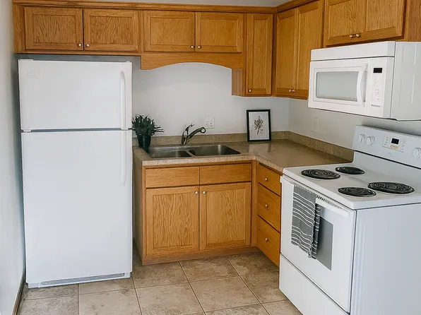 215 Baltimore St, 215 Baltimore St APT 5, Waterloo, IA 50701