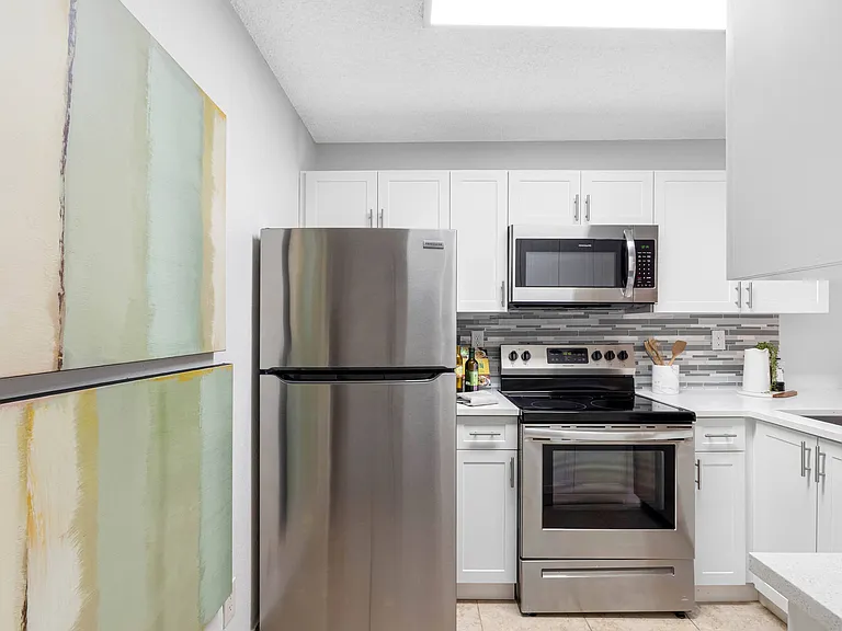 Boca Arbor Club Apartments — Photo 12