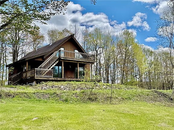 2nd image of 175 Hovick Rd