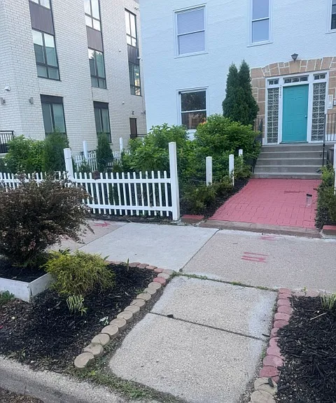 2717 Girard Ave S #201 — Photo 2