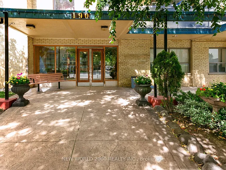 190 Cosburn Ave #408 — Photo 5