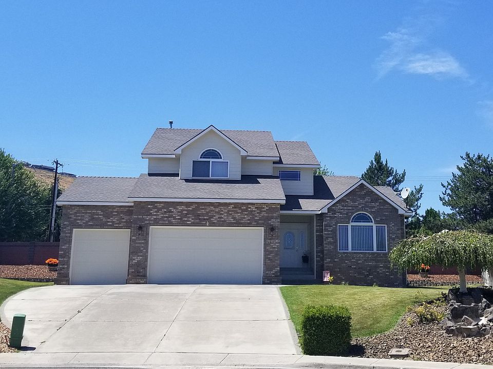 Front View of Home