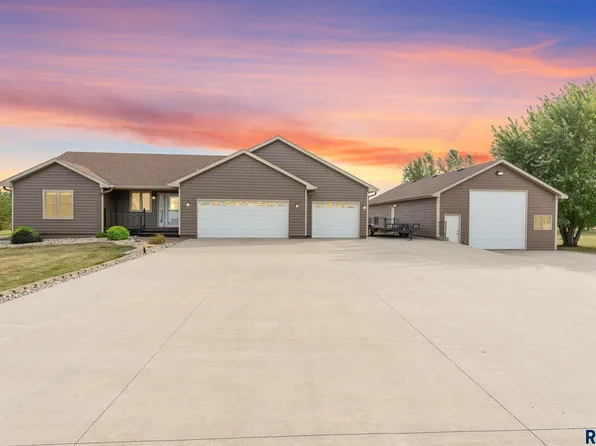 46675 Burma St, Tea, SD 57064