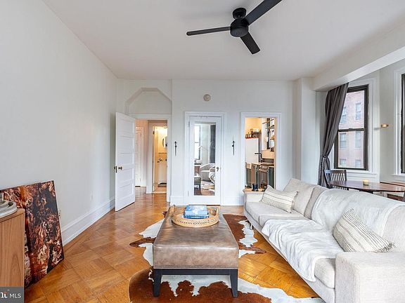4th image of 250 S 13th St APT 3E