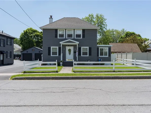 108 E Hoard St, Watertown, NY 13601