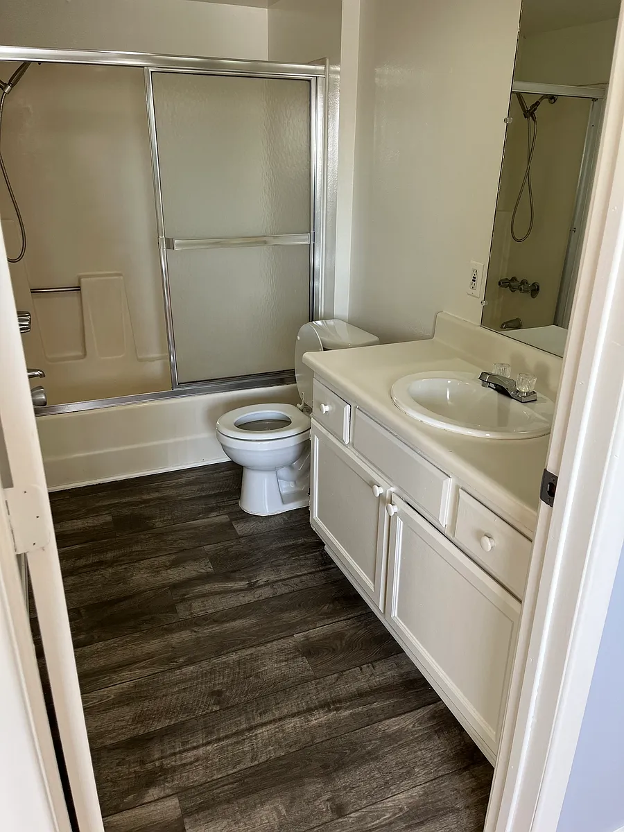 Building Photo - 6941 Morella Ave #2