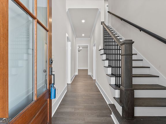 4th image of 137 Timothy Park Ln