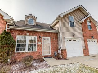 1061 Duncan Ln, Pittsburgh, PA 15236