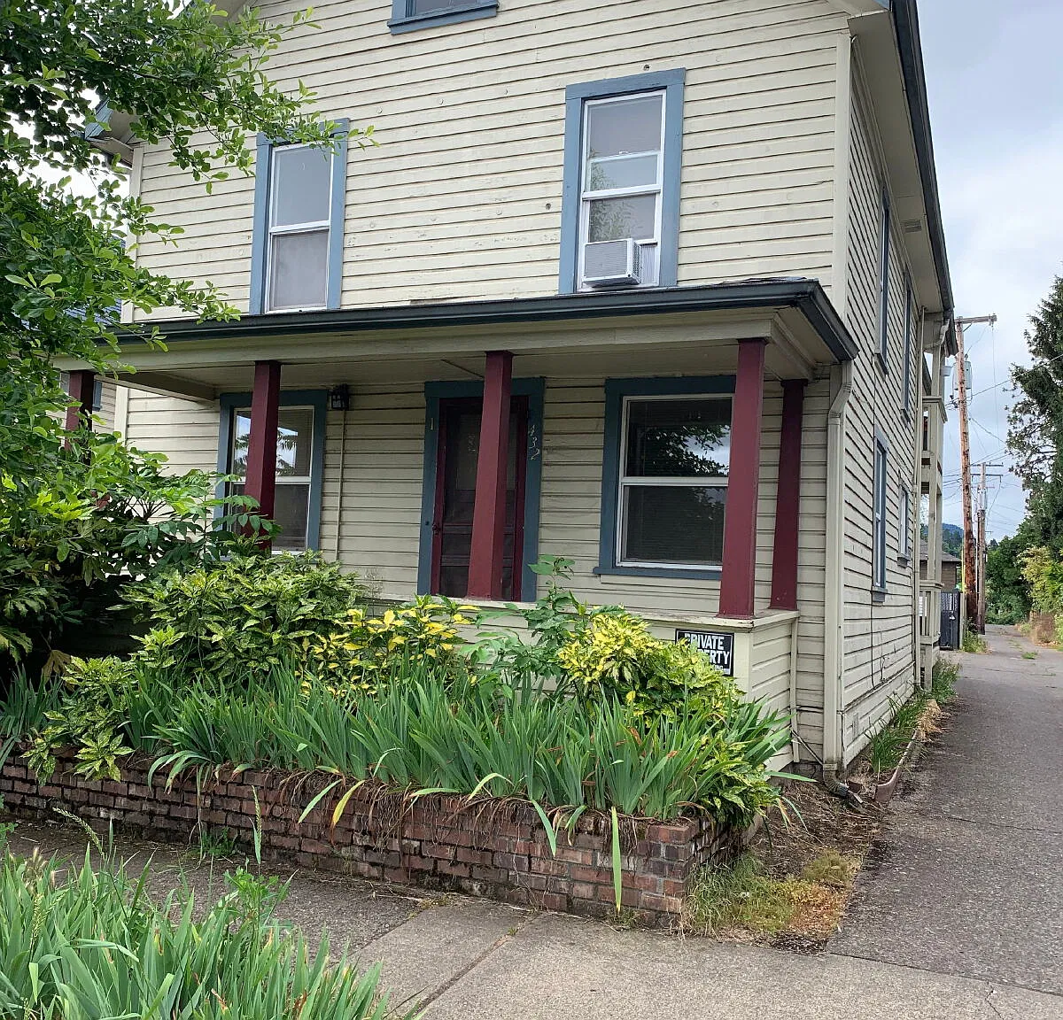 1 bed, 1.0 bath, $925 — Photo 1