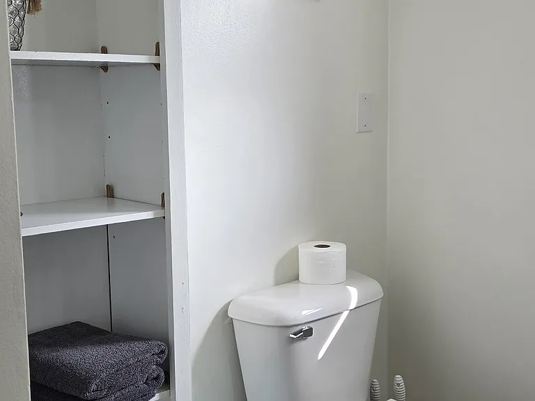 72 E Grand Ave #100 — Photo 27