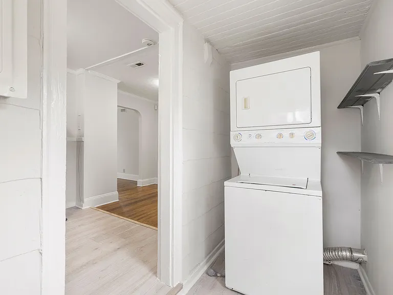 504 Pelham Dr — Photo 20