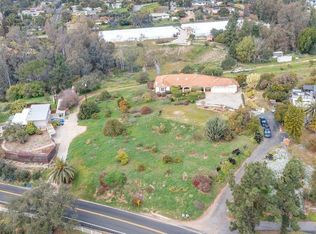 2204 E Alvarado St, Fallbrook, CA 92028