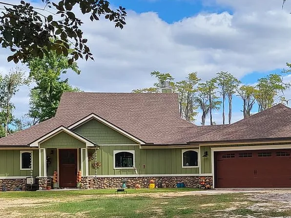 3130 Magnolia Dr, Chipley, FL 32428